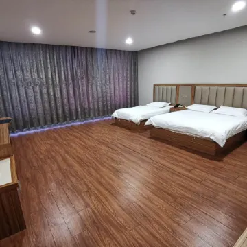 Homeinn Pebble Hotel (Chifeng Linxi Raozhou Avenue County Hospital)