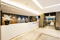 โฮมอินน์ · นีโอ (สถานีรถไฟเทียนจิน ถนนคนเดินอเวนิวปินเจียง)