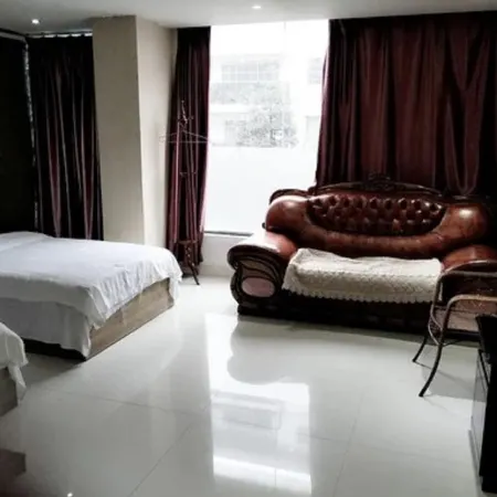 Yuqing Honghe Hotel