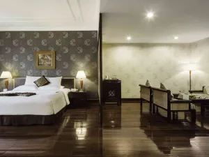 Rex Hotel