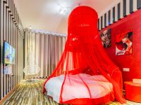 成都斑驳时尚酒店式公寓 - 红色激情圆床房