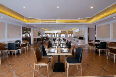 Vienna Hotel (An'xiang) Отели в г. Аньсян