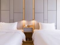 全季酒店(上海春申路店) - 高级双床房