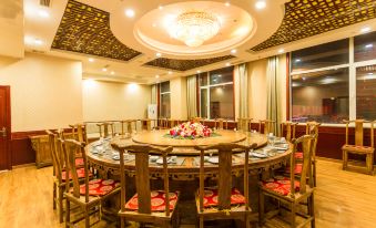 DONG CHENG GUOJIDAJIUDIAN