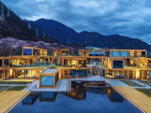 Popular Instagrammable Hotels in Tibet