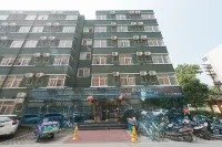 Red Ant Theme Hotel (Xinxianghe Normal University Wanda Branch) Hoteller i 