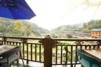 Zizai Shanju Yeshe Chain Inn - Mountain View