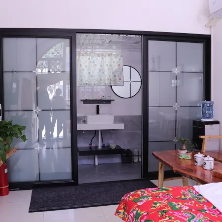 Yan'an Xinyuan Cave Homestay