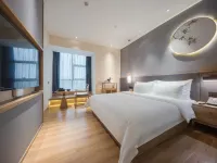 Qianna Hotel Hotels near ＂GANT(Zhengzhou,Huiji Wanda Plaza)＂