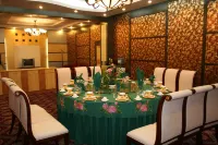 Shiji Guangchang Hotel Hotels in Gejiu