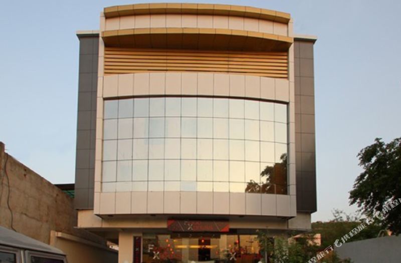 Hotel Sheela Shree Plaza Reviews For 3 Star Hotels In Jhansi Trip Com