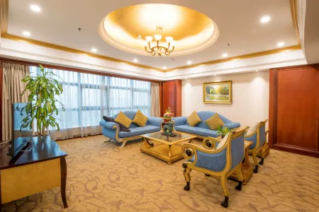 Pine City Hotel