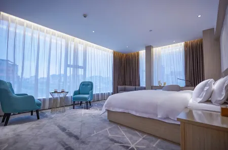 Paco Hotel (Guangzhou Baiyun Airport Liantang Metro Station)