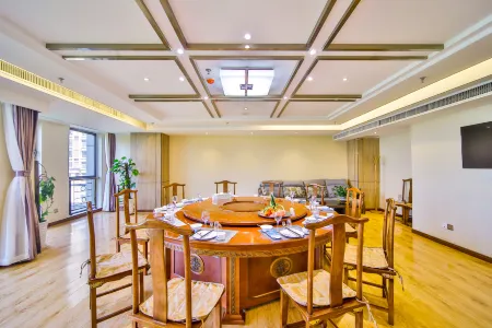 Jianguo Hotel Отели в г. Цянань