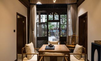 Beijing Original Yuesu Courtyard - Housity