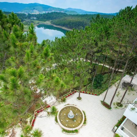 Cereja Hotel & Resort Da Lat