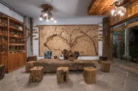 Amitawa Inn Hotels in Jianshui