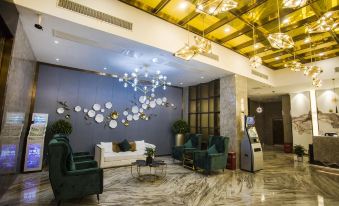 Roman Luxury Hotel (Wuhan Jianghan Road Wanda Plaza)