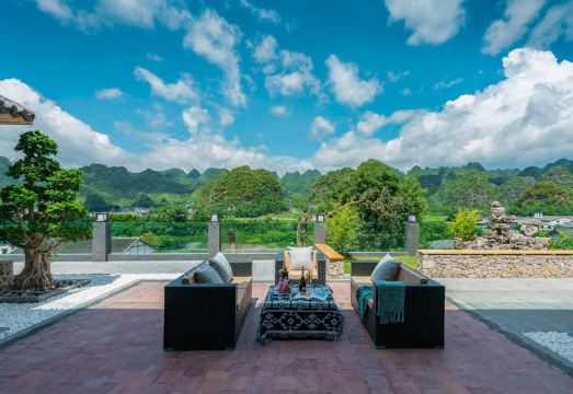 Xingyi Wanfenglin Yueqili Homestay Hotel Overview