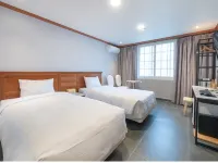 Goodstay Nulsong Parktel Hotels in Jeju City