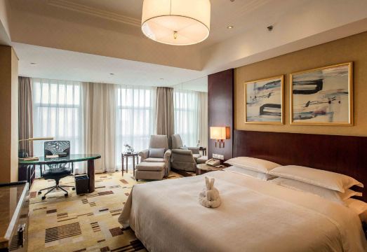 쉐라톤 호텔 외관