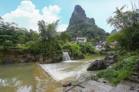 Zhaoping Huangyao Town Poya Inn