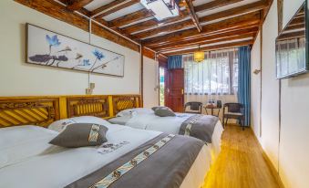Lijiang Feiming Holiday Courtyard Inn (Qingxi Street)