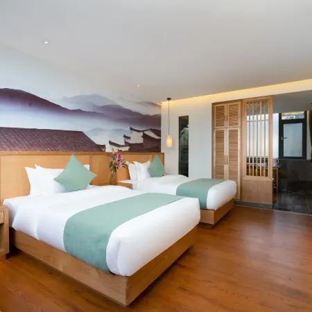 Shude hall Inn in Jianshui