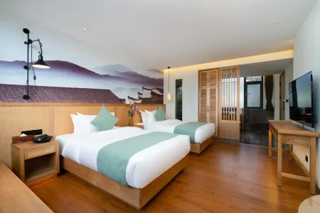 Shude hall Inn in Jianshui