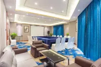 Kaibin International Hotel فنادق في شينينغ