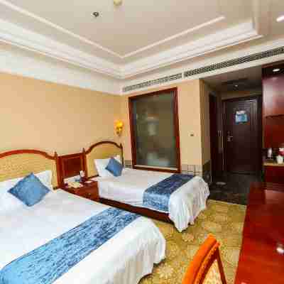 Zhisheng Hot Spring Hotel (Yi'nan Zhisheng Hot Spring Building 3) Rooms