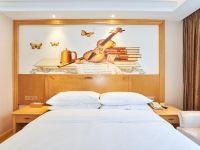 维也纳智好酒店(漳州龙池中心店) - 标准大床房