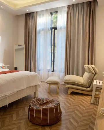 Yizhan Hotel Отели рядом с достопримечательностью «Xing Wen Shi Hai»