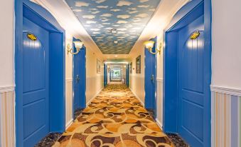 Renshou 8:30 Theme Hotel