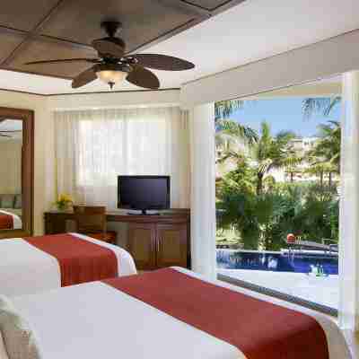 Dreams Riviera Cancun Resort & Spa Rooms