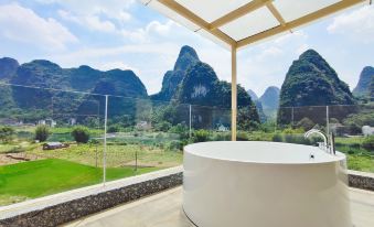 Yangshuo Baiyue Jianshan Hotel (Yangshuo Yulonghe Branch)