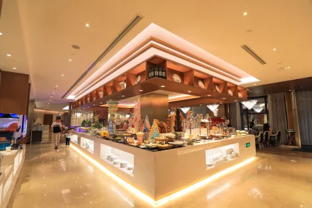 Ramada Plaza by Wyndham Fuxian Lake