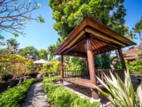 Yulia Beach Inn Kuta Hotels near Kuta Square