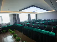 Chonpines Boutique Hotel (Jiaozuo Railway Station High-speed Railway Station)