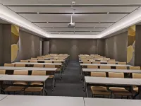 Home Inn Business & Travel Hotel (Ordos Wanda Wangfujing Branch)