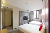 Ibis Hotel (Beijing Tiantan East Gate Station)