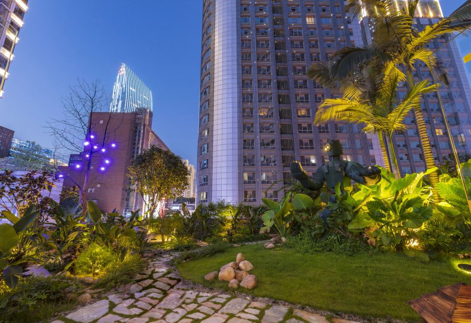 蔚徕酒店（重庆观音桥轻轨站店）外景图