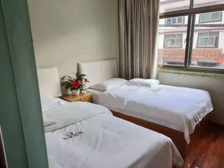 Qamdo Youjia Hotel Отели рядом с достопримечательностью «Changdu Station»