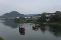 Yuxian Yangyue Caotang Homestay