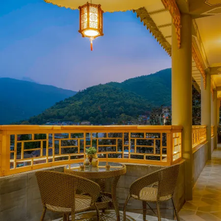 Tingfenglou Inn