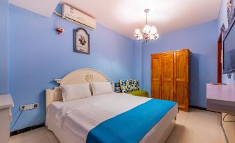 Chongqing Happy Time Theme Apartment