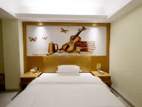 Bincheng Hotel (Dongxing National Gate Scenic Area Port) Hotels in Dongxing