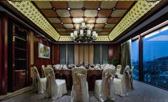 East Tai Lake Grand Hotel