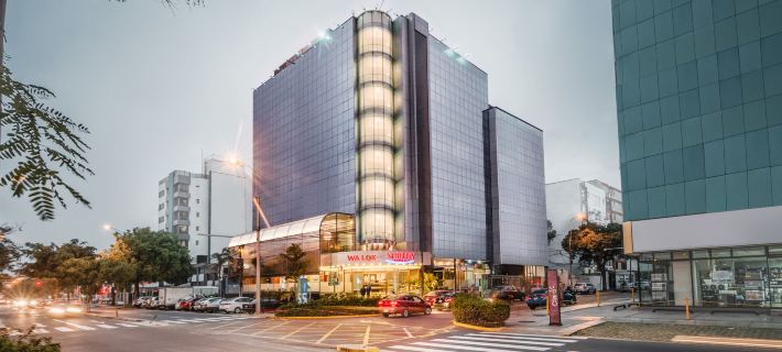 Nobility Grand Hotel Hotele w: Miraflores