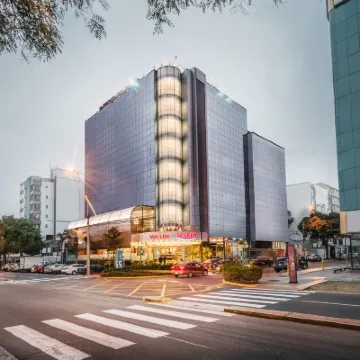 Nobility Grand Hotel Hotels near Huaca Pucllana Site Museum